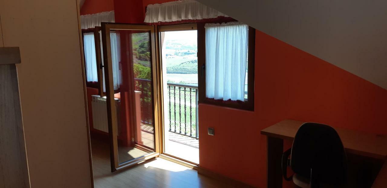 סואנסס Apartamentos Casa Carmen מראה חיצוני תמונה